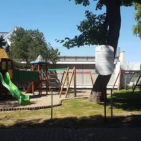 아파트 Z Widokiem, Osiedle Feniks